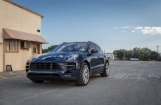 Porsche Macan на дисках Vorsteiner V-FF 103