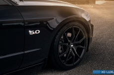 Ford Mustang на дисках XO Luxury Verona