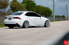 Lexus IS на дисках Vossen VFS-6