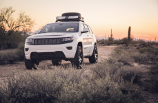 Jeep Grand Cherokee на дисках Black Rhino Mozambique