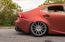 Lexus IS на дисках Concavo CW-12