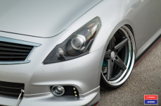 Infiniti G37 на дисках Vossen x Work VWS-3