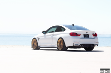 BMW M4 на дисках Rotiform INDT