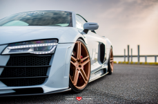 Audi R8 V10 на дисках Vossen Forged VPS-302