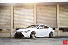 Lexus RC350 на дисках Vossen VFS-6