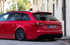 Audi RS4 на дисках Vossen Forged GNS-3