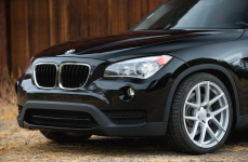 BMW X1 на дисках Velgen VMB5