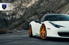 Ferrari 458 Italia на дисках Rohana RFX5