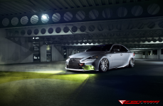 Lexus IS на дисках FERRADA FR4