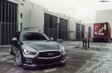 Infiniti Q50 на дисках Avant Garde M621