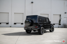 Mercedes G63 AMG на дисках Vossen Forged EVO-5