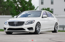 Mercedes S-Class (W222) на дисках VOSSEN FORGED VPS 301