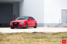 Audi A4 на дисках VOSSEN VFS6