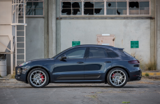 Porsche Macan на дисках Vorsteiner V-FF 103