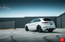 Porsche Cayenne на дисках Hybrid Forged HF-2