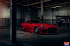 Nissan GTR на дисках Vossen x Work VWS-2