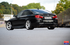 BMW M5 на дисках Vossen x Work VWS-3