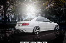 Mercedes Benz E350 на дисках Concavo CW-5