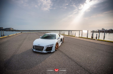 Audi R8 V10 на дисках Vossen Forged VPS-302