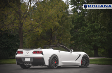 Chevrolet Stingray на дисках Rohana RC26