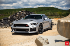 Ford Mustang GT на дисках Vossen VFS-6