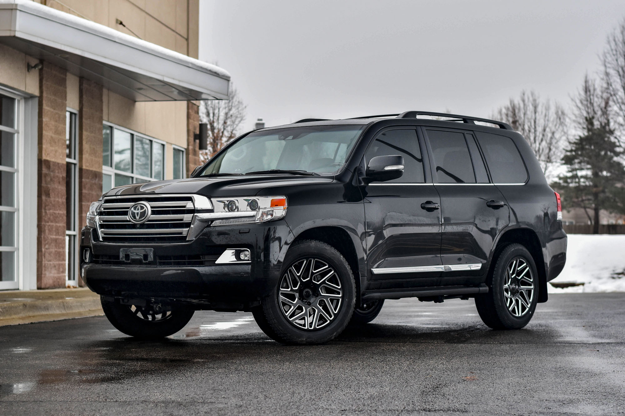 Диски toyota land cruiser. Land Cruiser 200 Black. Black Rhino lc200. Black Rhino r20 lc200. Toyota Land Cruiser 200 Wheels r22 Black.