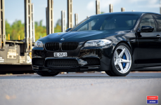 BMW M5 на дисках Vossen x Work VWS-3