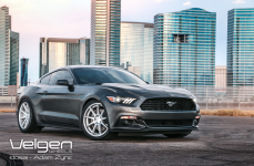 Ford Mustang на дисках VELGEN VMB9