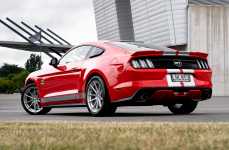 Ford Mustang GT на дисках TSW Bathurst