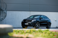 Mercedes-Benz GLE на дисках Vossen Forged HC-1