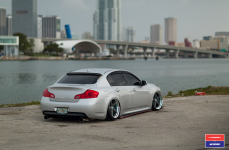 Infiniti G37 на дисках Vossen x Work VWS-3