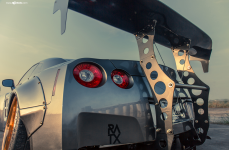 Nissan R35 GTR Liberty Walk на дисках Avant Garde F421