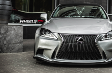 Lexus IS250 на дисках Rohana RFX-5