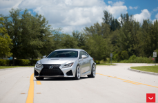 Lexus RCF на дисках Vossen VFS-5