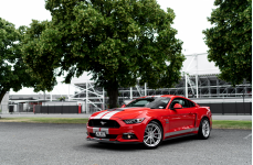 Ford Mustang GT на дисках TSW Bathurst