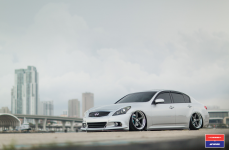 Infiniti G37 на дисках Vossen x Work VWS-3