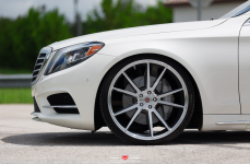 Mercedes-Benz S550 на дисках Vossen Forged VPS-301