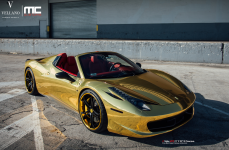 Ferrari 458 Italia на дисках VELLANO VCZ