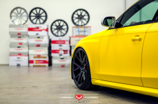 Audi RS4 на дисках Vossen Forged VPS-306