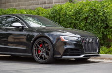 Audi RS5 на дисках V-FF 103 Carbon Graphite