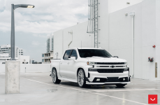 Chevrolet Silverado на дисках Hybrid Forged HF6-1