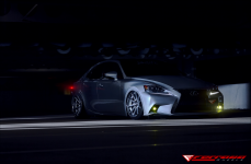 Lexus IS250 FSport на дисках Ferrada FR4