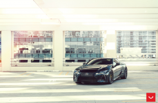 Lexus LC 500 на дисках VOSSEN HF-4T