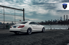 Mercedes Benz CLS63 на дисках Rohana RF2