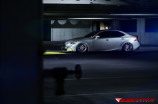 Lexus IS250 FSport на дисках Ferrada FR4