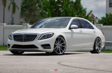 Mercedes-Benz S550 на дисках Vossen Forged VPS-301