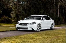 Lexus GS на дисках VELGEN Classic5