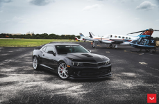 Chevrolet Camaro на дисках Vossen VFS-6