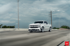 Chevrolet Silverado на дисках Hybrid Forged HF6-1