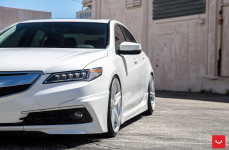 Acura TLX на дисках Vossen VFS-5